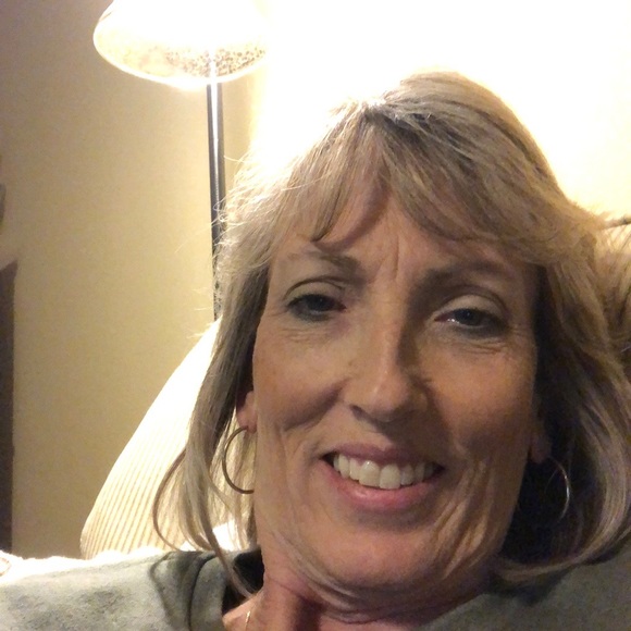 Meet your Posher, Robin - Picture 1 of 1